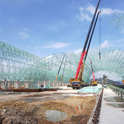 Capannone industriale prefabbricato con struttura in acciaio personalizzata