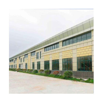 Edificio con struttura in acciaio leggero per officina magazzino standard GB