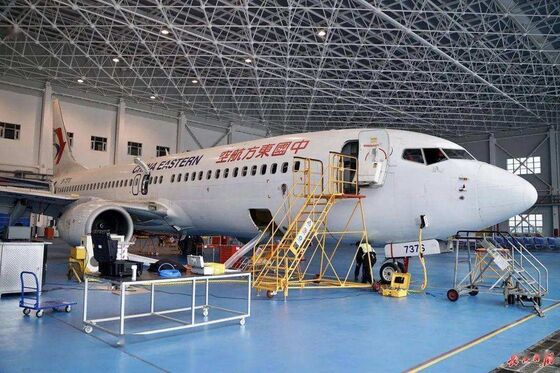 Strutture spaziali in acciaio ad alta resistenza al vento, caratterizzate da bassa manutenzione e lunga durata, ideali per strutture portanti in ambienti difficili