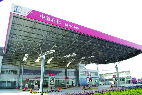 Strutture prefabbricate con armatura in acciaio leggero per stazioni di servizio.