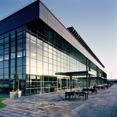 Moderni sistemi di tralicci per edifici per uffici Soluzioni architettoniche efficienti ed eleganti