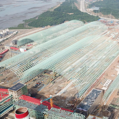 Capannone industriale prefabbricato con struttura in acciaio personalizzata