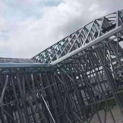 Struttura del tetto per tralicci di acciaio galvanizzato leggero su misura Standard GB