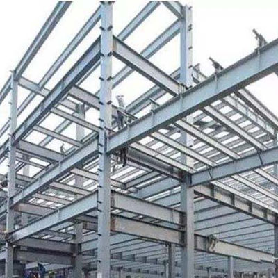 Edificio con struttura in acciaio leggero per officina magazzino standard GB