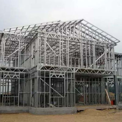 Edificio con struttura in acciaio leggero per officina magazzino standard GB